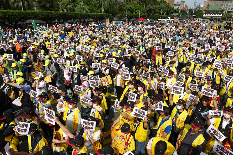 Kundgebung am Tag der Arbeit in Taipei (Foto: CNA)