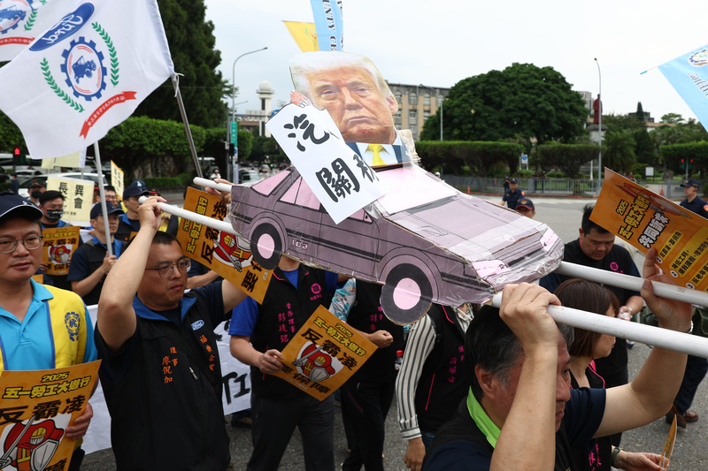Kundgebung am Tag der Arbeit in Taipei (Foto: CNA)