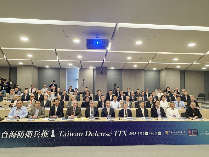 Hochrangige Militärs der USA, Japans und Taiwans im Ruhestand nehmen an Kriegsspielen in Taiwan teil